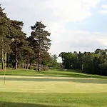 Foxhills Club & Resort 